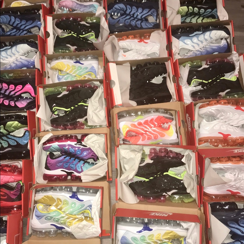 Nike Vapormax Plus 2020 - Picture 3 of 16